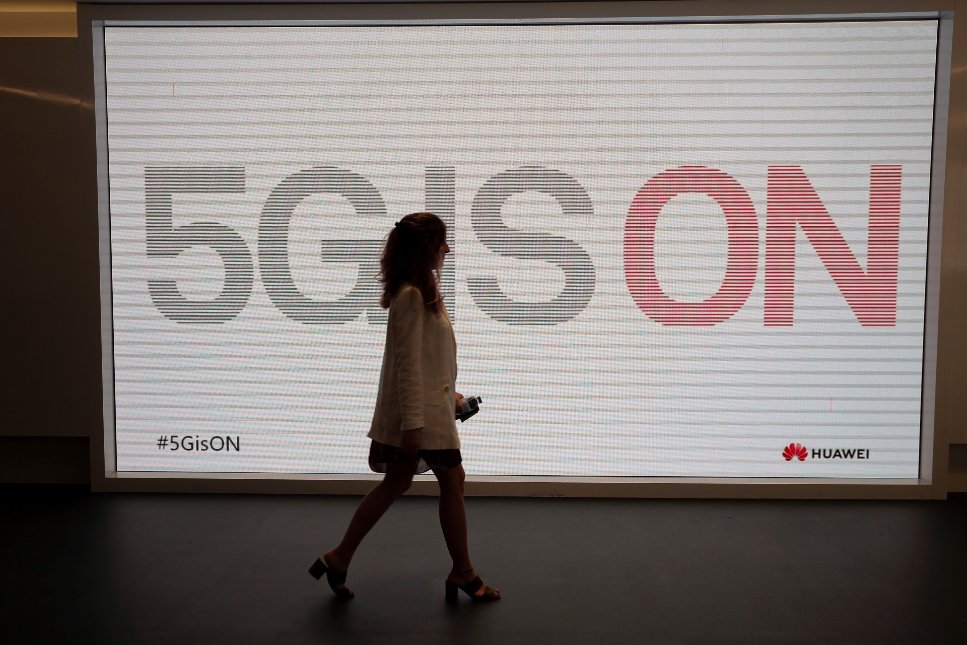 Foto del evento de Huawei en Madrid "5G IS ON" en 2019. EFE/Archivo/Emilio Naranjo