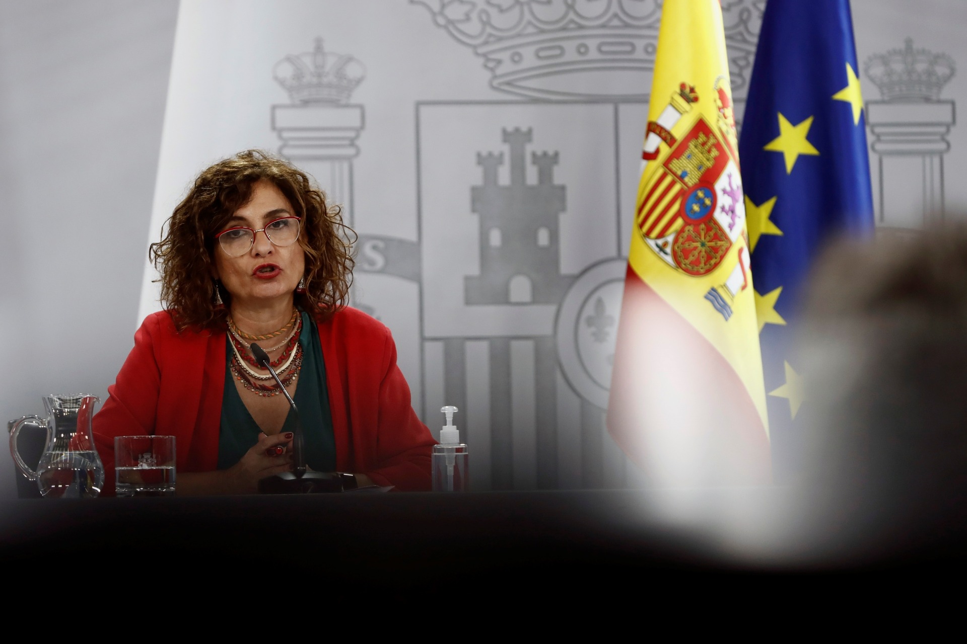 La ministra de Hacienda y portavoz del Gobierno, María Jesús Montero, durante la conferencia de prensa posterior a la reunión del Consejo de Ministros celebrada el 20 de octubre. EFE/ Mariscal