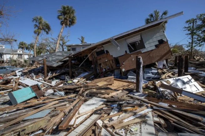 Huracanes tornados creados hombre