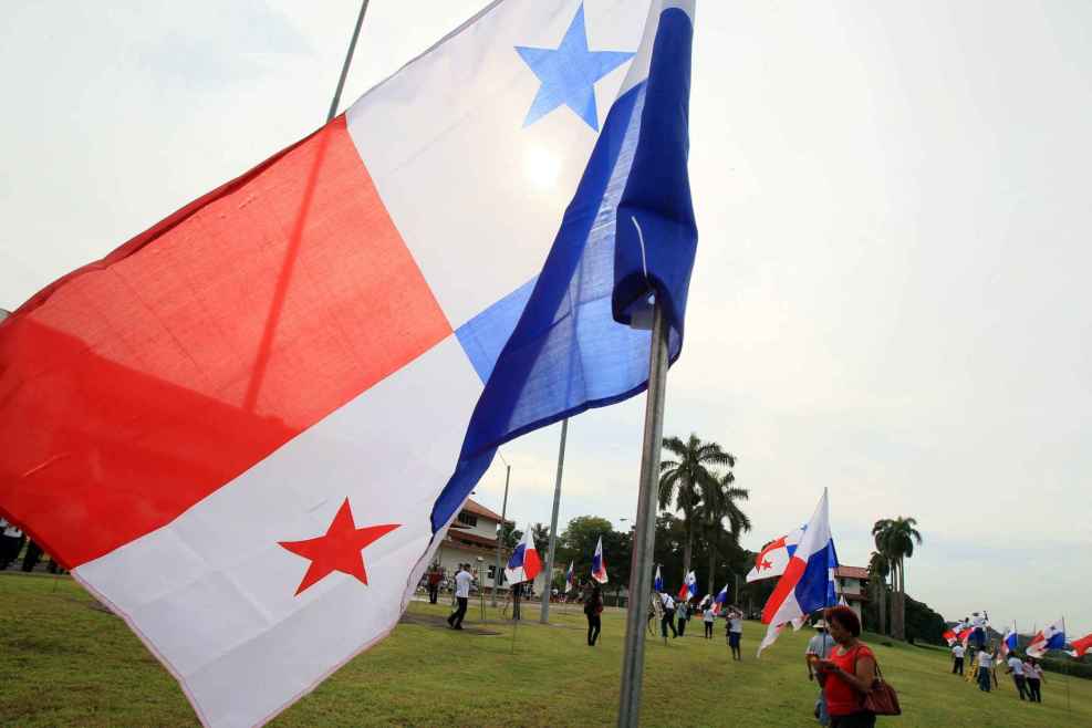 FEM Foro Económico Mundial Bases militares Panamá crisis migratoria desinformación