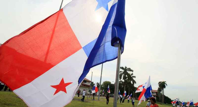 FEM Foro Económico Mundial Bases militares Panamá crisis migratoria desinformación