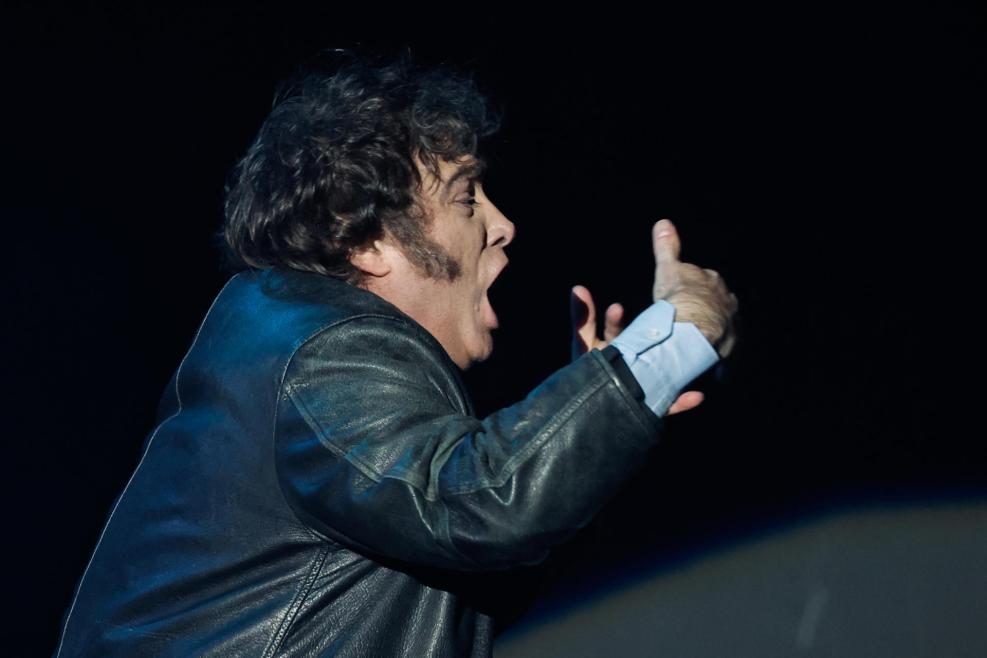 Milei ayuso ancianos