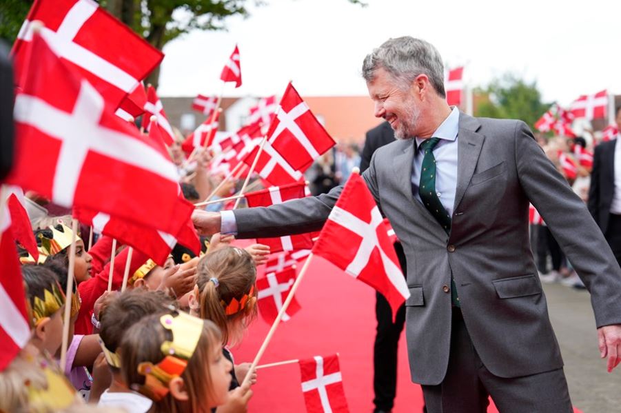 rey dinamarca cirugía méxico