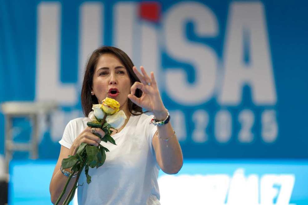 Luisa gonzalez tarjeta asi es