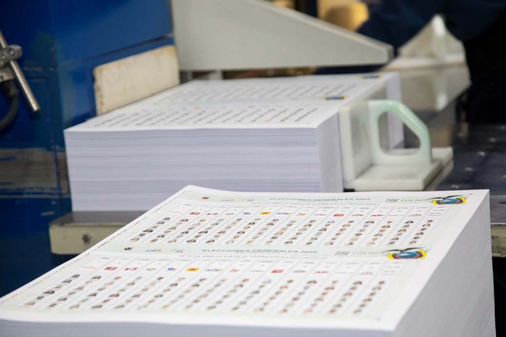 desinformación elecciones Ecuador 2025